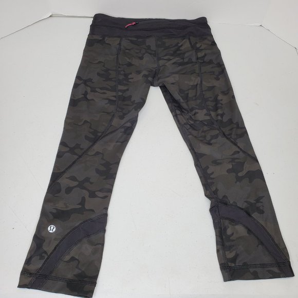 Lululemon Incognito Camo Multi Color Cropped Tight Legging Nulux SIZE 4. - Picture 7 of 15